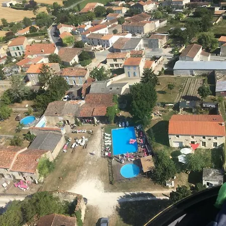 French Family Gites Village de vacances Courant